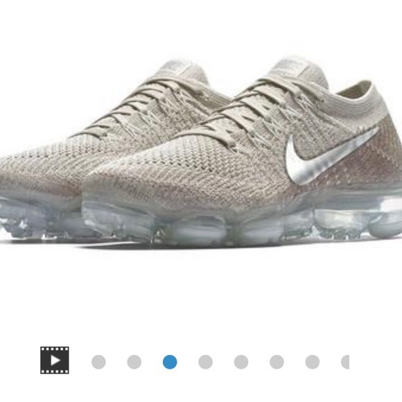 Nike Running Shoes (VaporMax) - Picture 1 of 9
